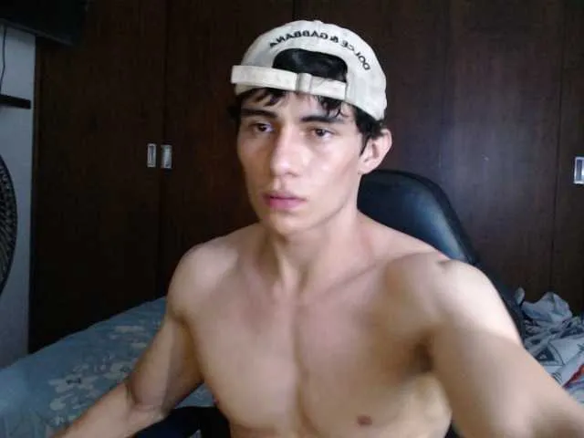 Live sex webcam photo for AresHolland #277789263
