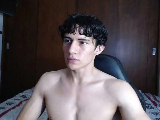 Live sex webcam photo for AresHolland #277859938