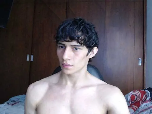 Live sex webcam photo for AresHolland #278064078