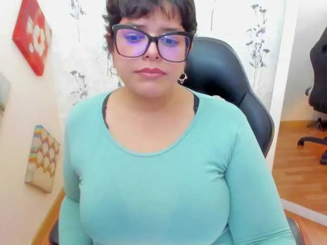 Live sex webcam photo for Arethaozz1 #290437424