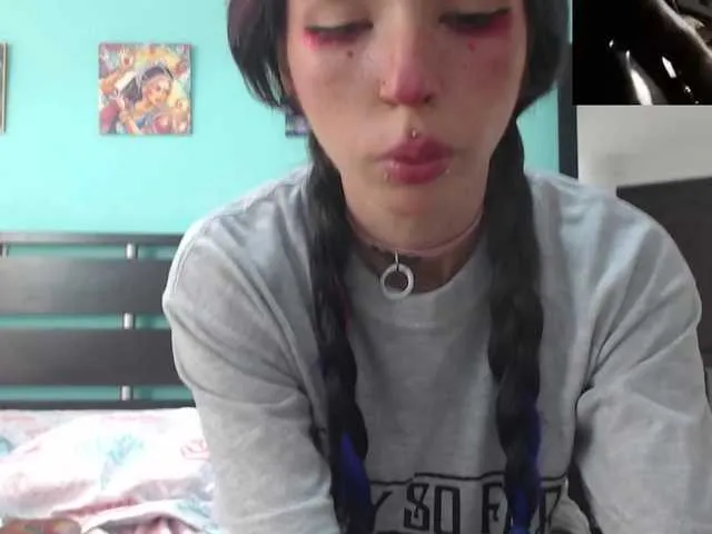 Live sex webcam photo for Ari-Kitsune #272792942