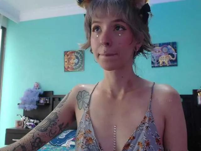 Live sex webcam photo for Ari-Kitsune #273542059
