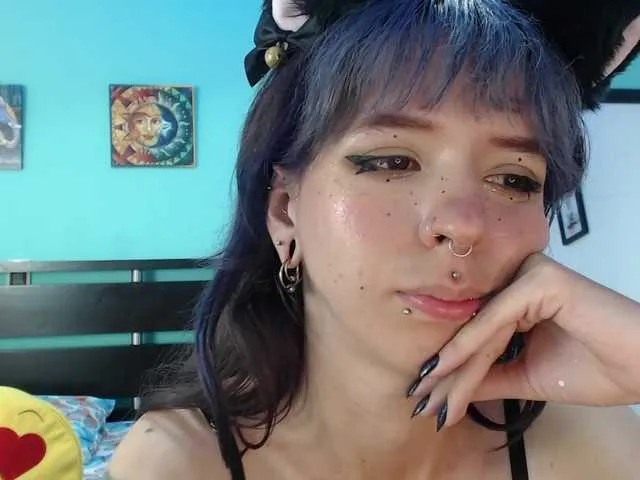 Live sex webcam photo for Ari-Kitsune #273838896