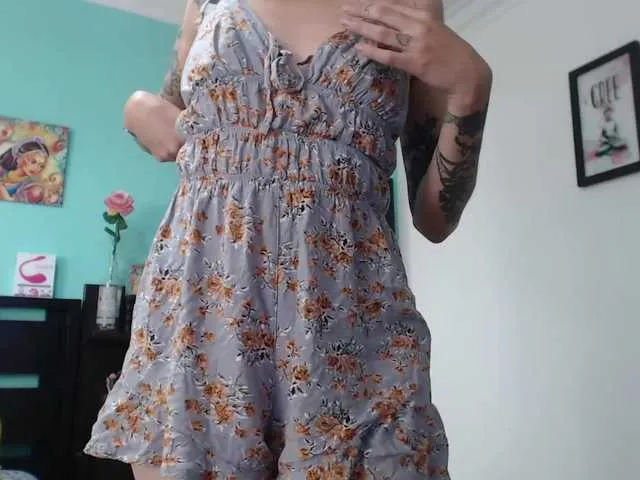 Live sex webcam photo for Ari-Kitsune #274057851