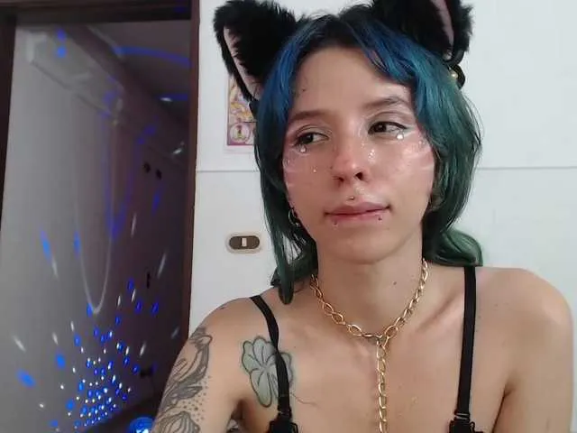 Live sex webcam photo for Ari-Kitsune #274240680