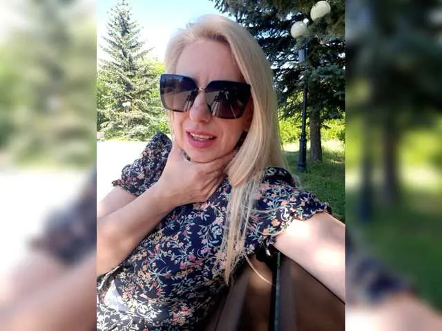 Live sex webcam photo for Ari-Zona #278215332