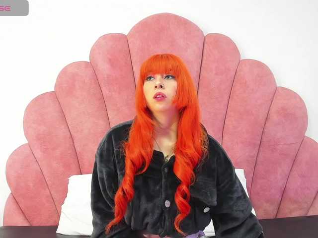 Live sex webcam photo for Ari-little-x1 #277750388