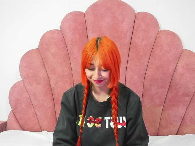 Live sex webcam photo for Ari-little-x1 #277843037