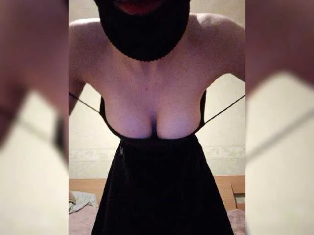 Live sex webcam photo for AriELL1 #277967223