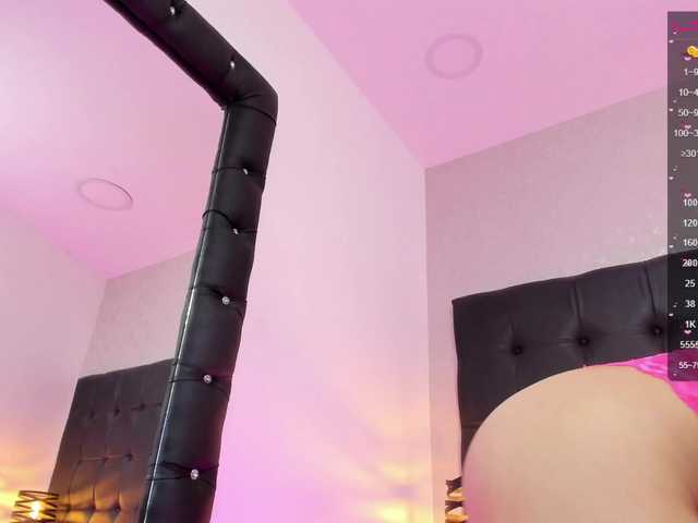 Live sex webcam photo for AriStone #275578707