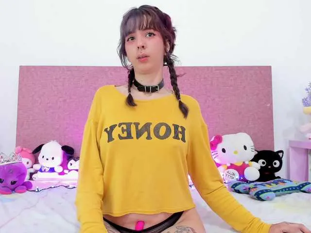 Live sex webcam photo for AriYokai #290602200