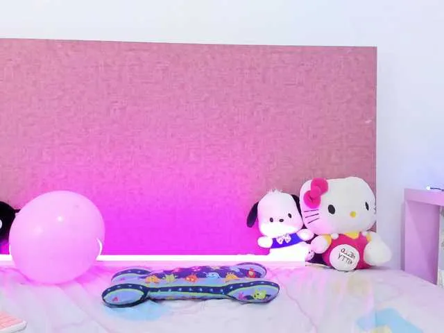 Live sex webcam photo for AriYokai #290617629