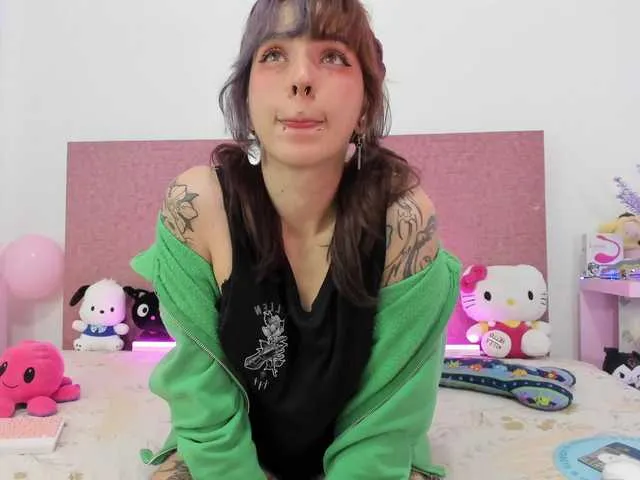 Live sex webcam photo for AriYokai #290637306
