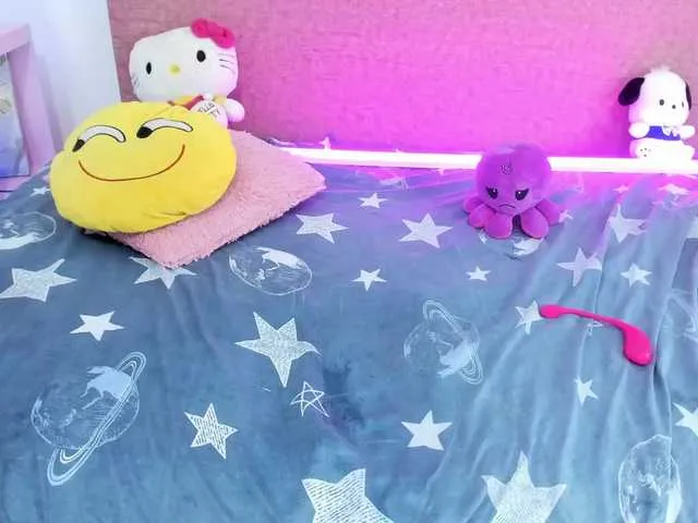 Live sex webcam photo for AriYokai #290879508