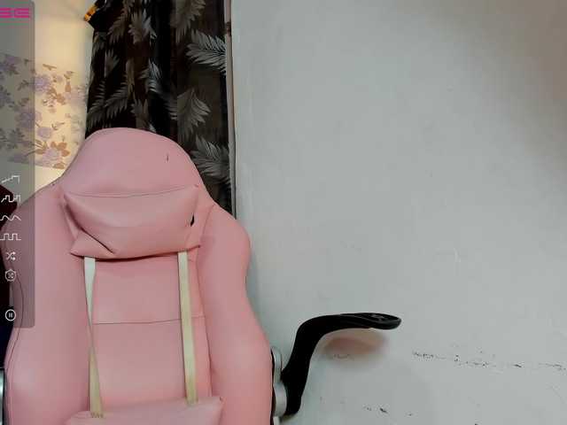 Live sex webcam photo for Aria-01 #275641657