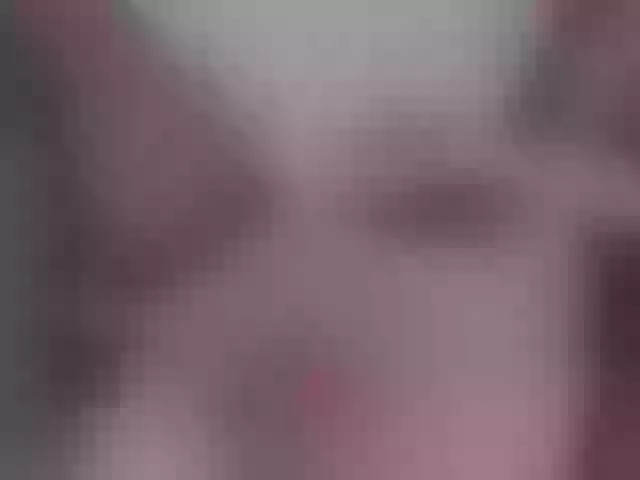 Live sex webcam photo for AriaJonnes #292270197