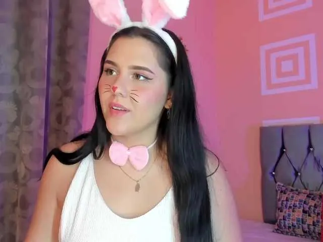 Live sex webcam photo for AriaKristen #276485567