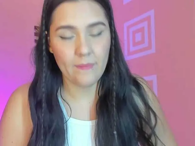 Live sex webcam photo for AriaKristen #276679117