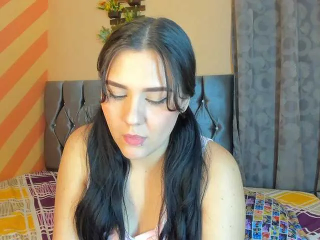 Live sex webcam photo for AriaKristen #276728142