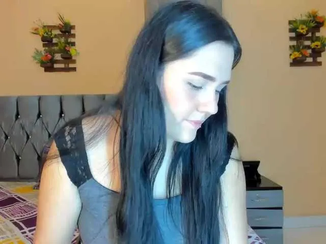 Live sex webcam photo for AriaKristen #276735534