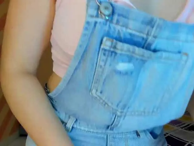 Live sex webcam photo for AriaKristen #276783400