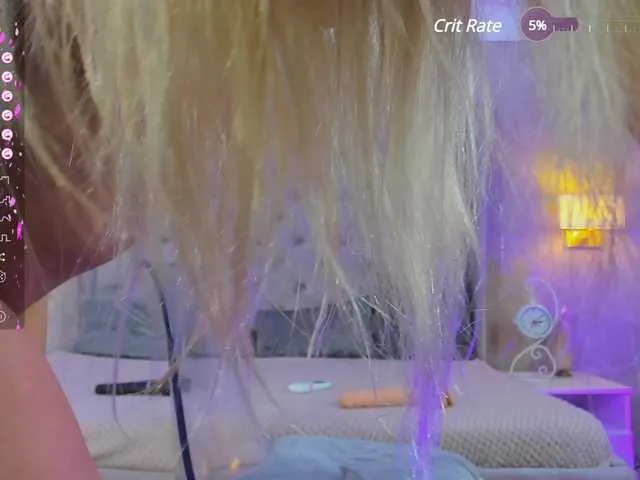 Live sex webcam photo for AriaPitts #285645798