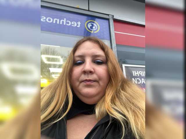 Live sex webcam photo for Ariana-7 #276947962