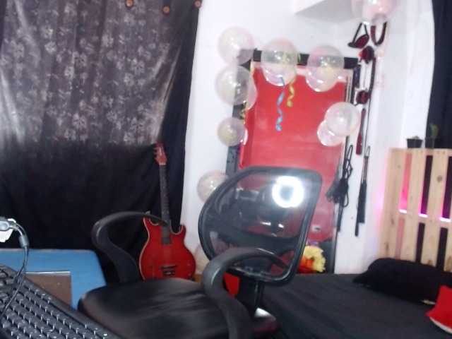 Live sex webcam photo for Ariana-Lopez #288038107