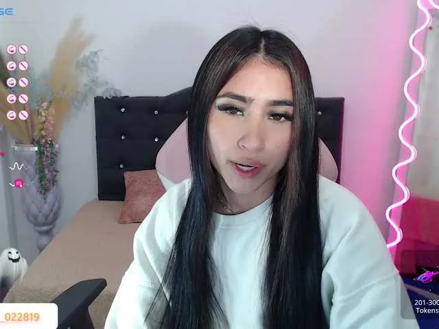 Live sex webcam photo for Ariana-tay #276818540