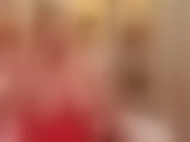 Live sex webcam photo for ArianaCroft #292747078