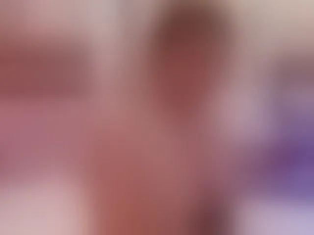 Live sex webcam photo for ArianaCroft #293581286