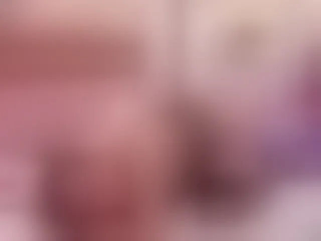 Live sex webcam photo for ArianaCroft #294002193