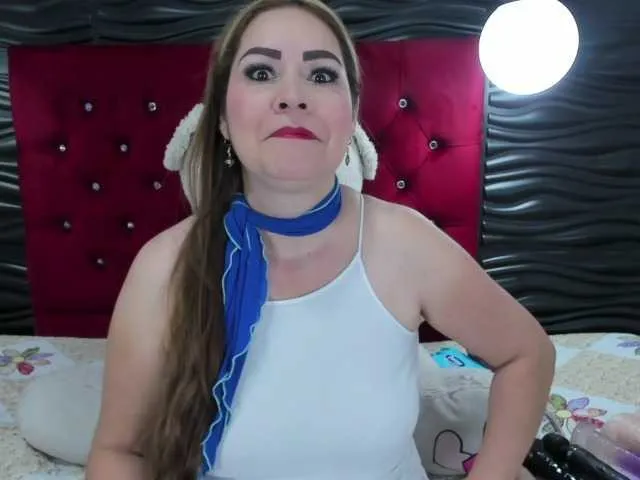 Live sex webcam photo for ArianaDiosa #274126003