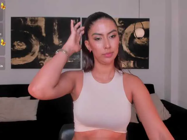 Live sex webcam photo for ArianaDumont #291347935