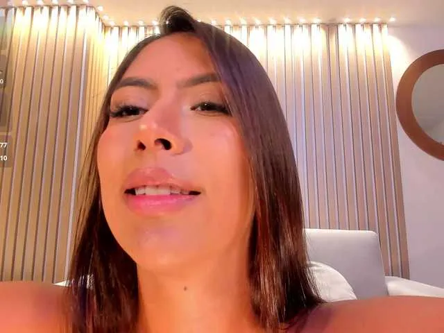 Live sex webcam photo for ArianaDumont #291648346