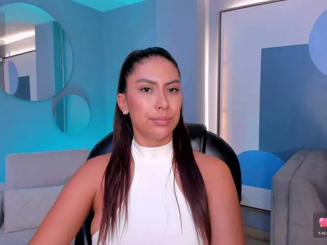 Live sex webcam photo for ArianaDumont #292076191