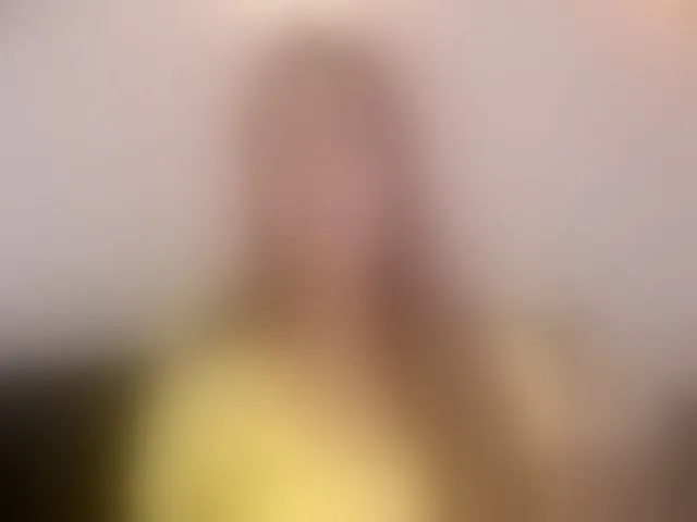 Live sex webcam photo for ArianaDumont #293881531