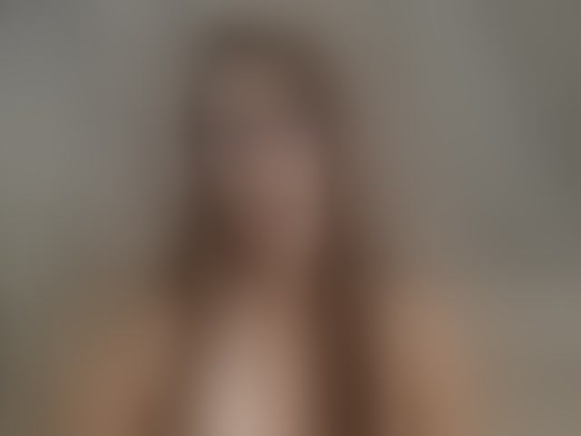Live sex webcam photo for ArianaDumont #293930672