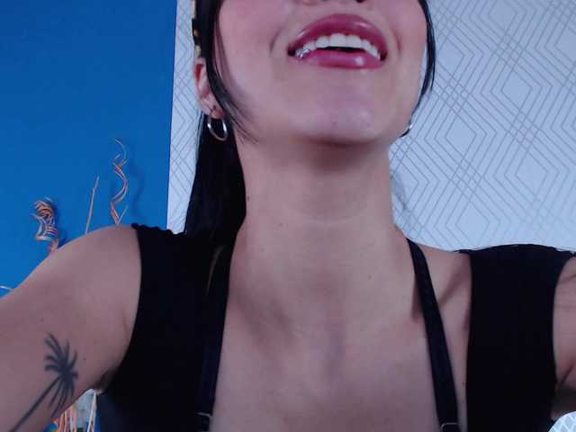 Live sex webcam photo for ArianaJoones #277710629