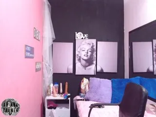 Live sex webcam photo for ArianaPalmer #182693583