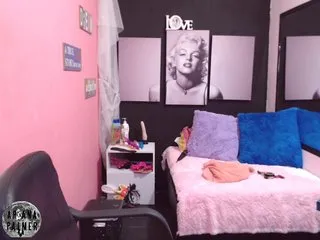 Live sex webcam photo for ArianaPalmer #183052316
