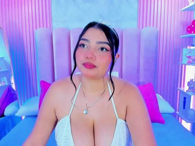 Live sex webcam photo for ArianaRougee #293919767