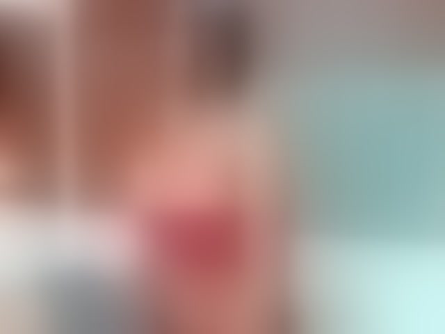 Live sex webcam photo for Arianaa-Cooper #292697571