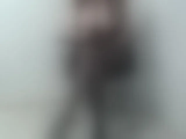 Live sex webcam photo for Arianakissses #293866399