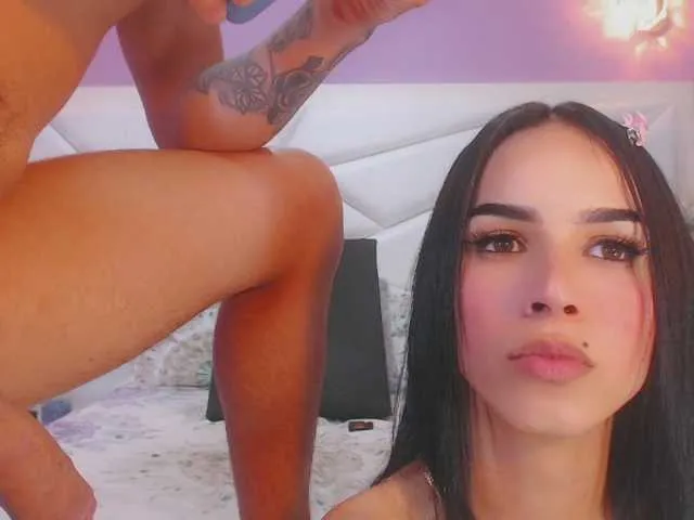 Live sex webcam photo for AriandDavid #273348055