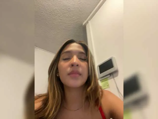 Live sex webcam photo for Arianna-Duque #277330159