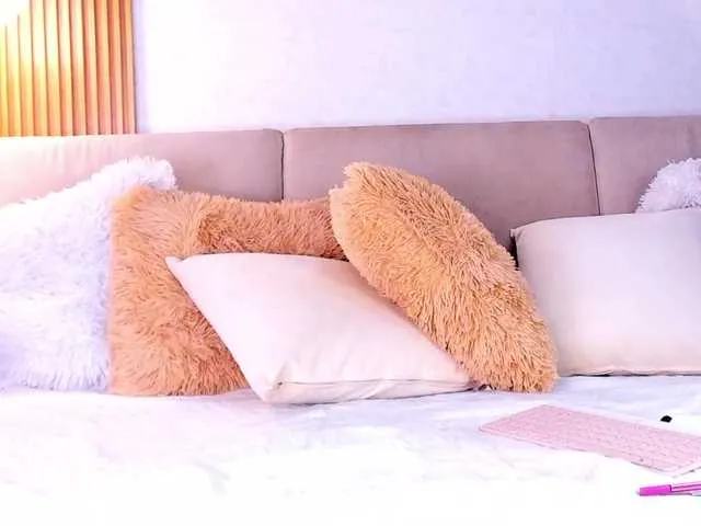 Live sex webcam photo for Arianna-Duque #278028607