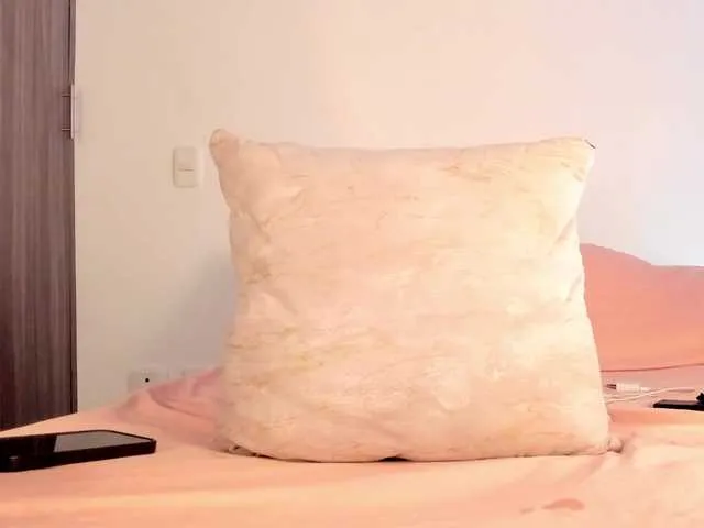 Live sex webcam photo for Arianna-Duque #289671711