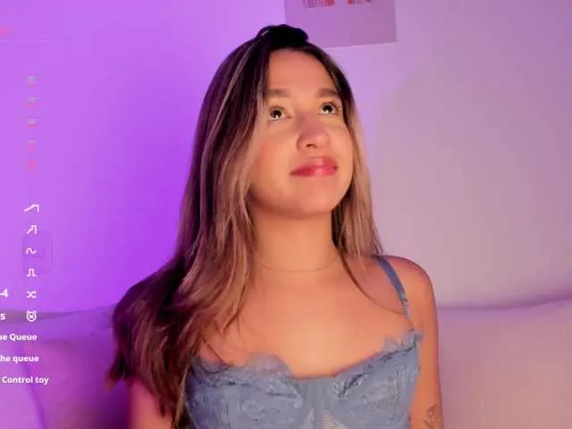 Live sex webcam photo for Arianna-Duque #290531826