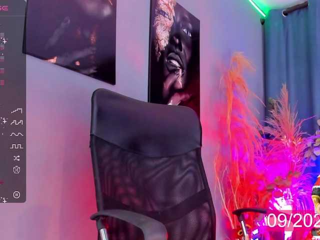 Live sex webcam photo for Arianna-Thonsom #276214932